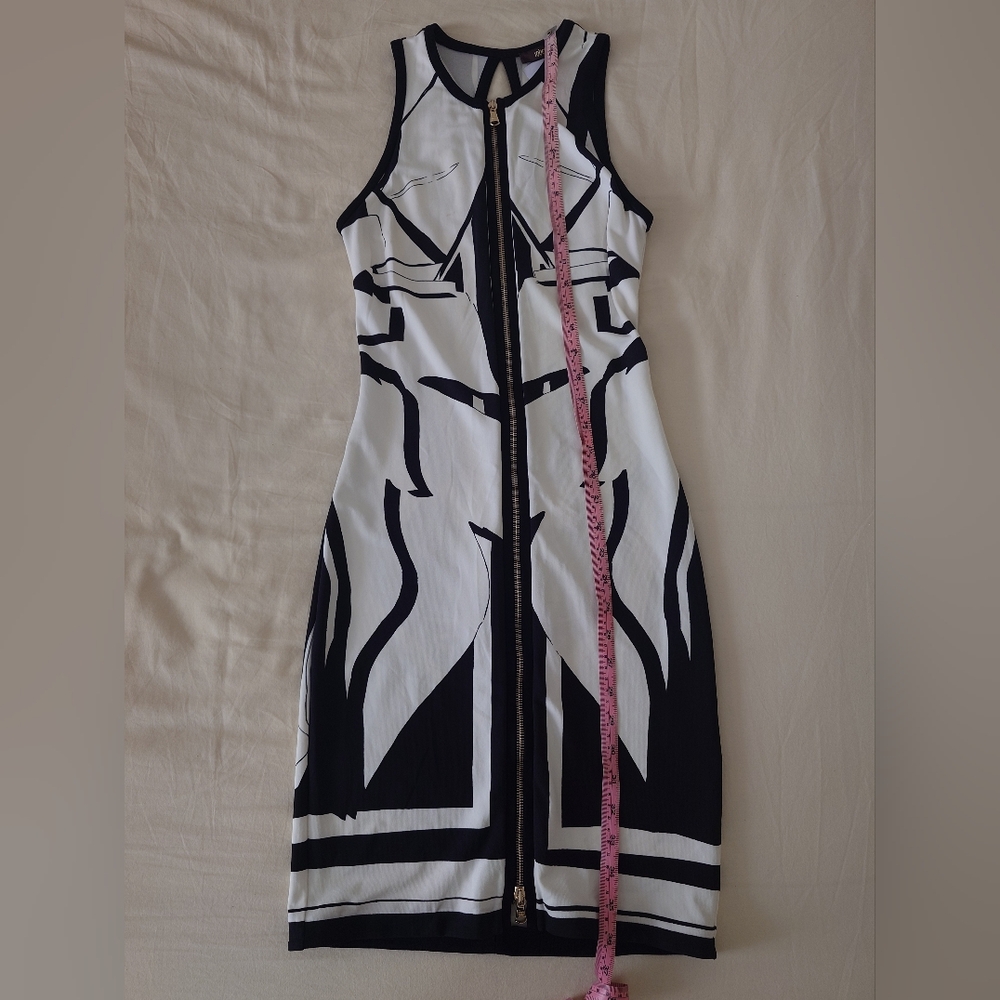 FLAW Zip-up ROBERTO CAVALLI Runway Leaves Print Black White Short Dress Mini 38 - Picture 7 of 16
